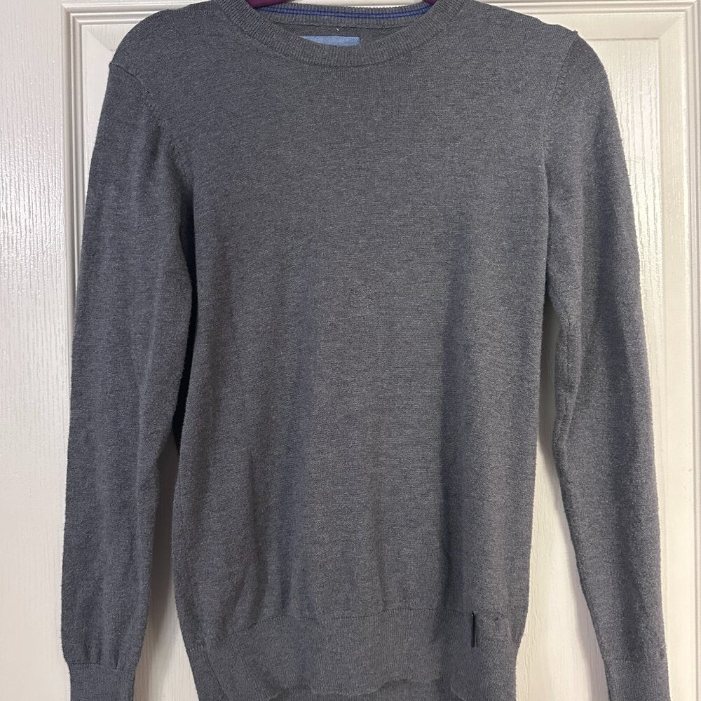 Grey sweater